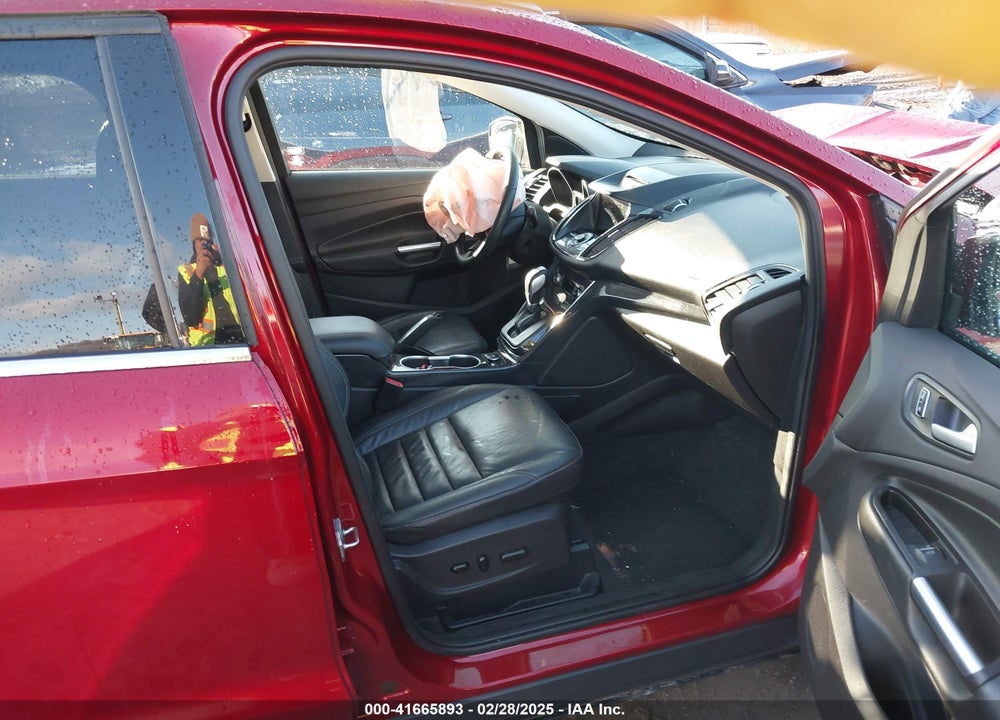 2016 FORD ESCAPE VIN: 1FMCU9J98GUC38244