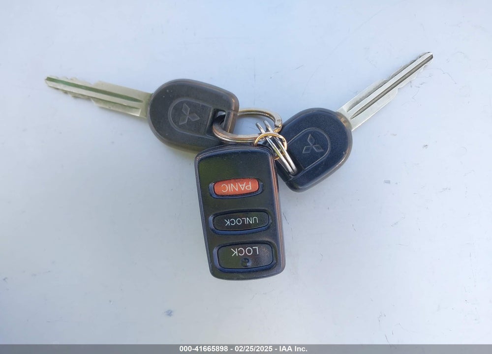 2001 MITSUBISHI MONTERO LIMITED VIN: JA4MW51R91J030890