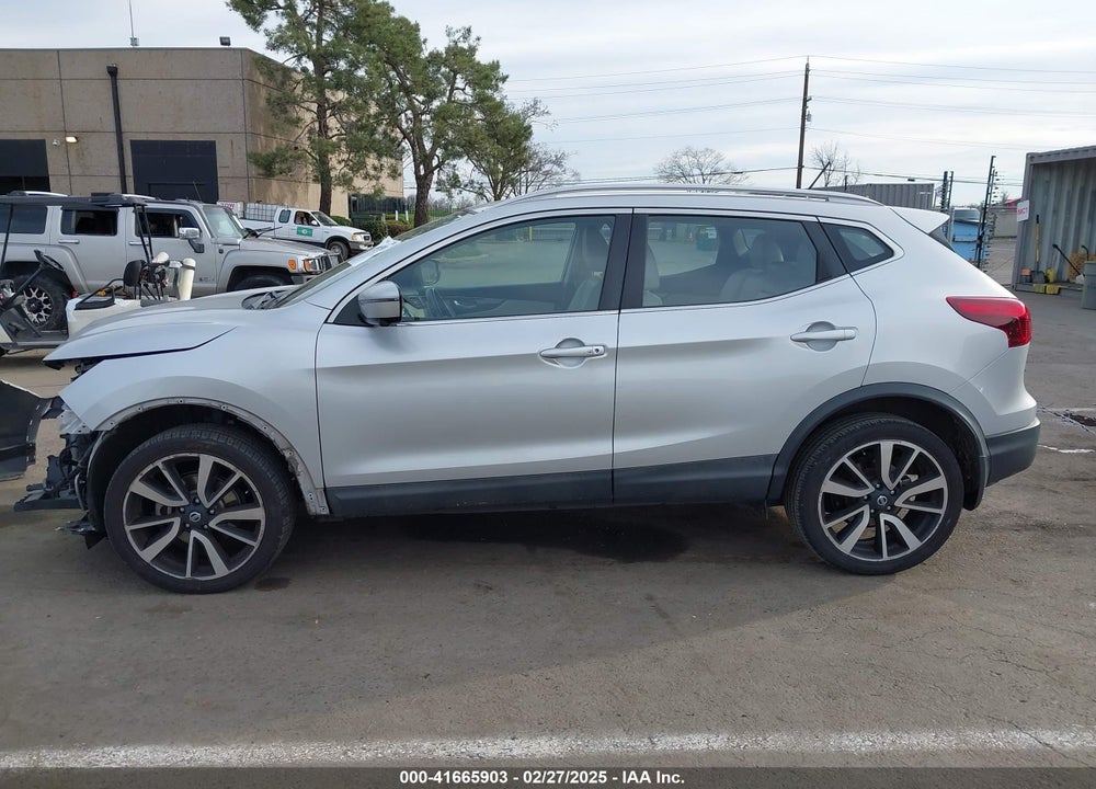 2018 NISSAN ROGUE SPORT SL VIN: JN1BJ1CP2JW102017