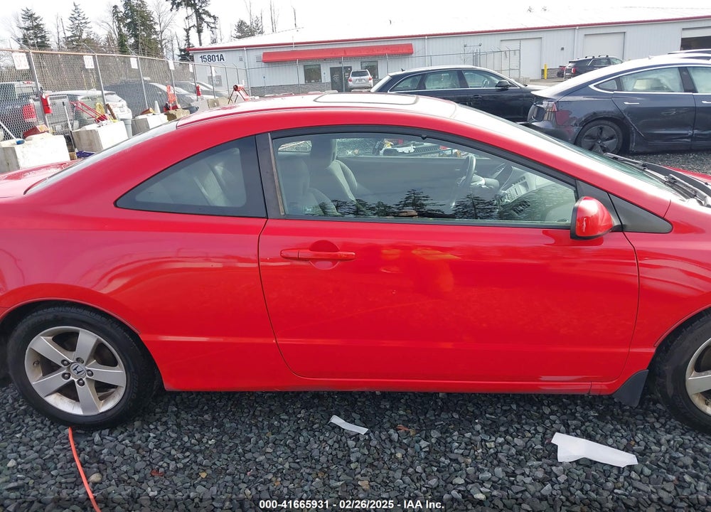 2008 HONDA CIVIC VIN: 2HGFG12838H580352