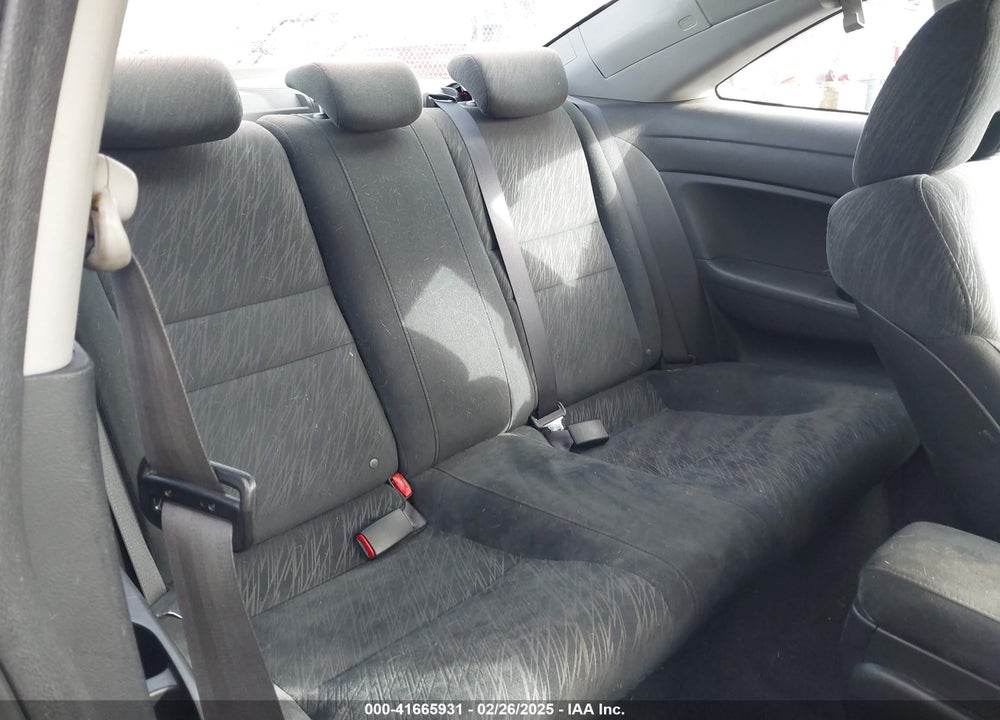 2008 HONDA CIVIC VIN: 2HGFG12838H580352