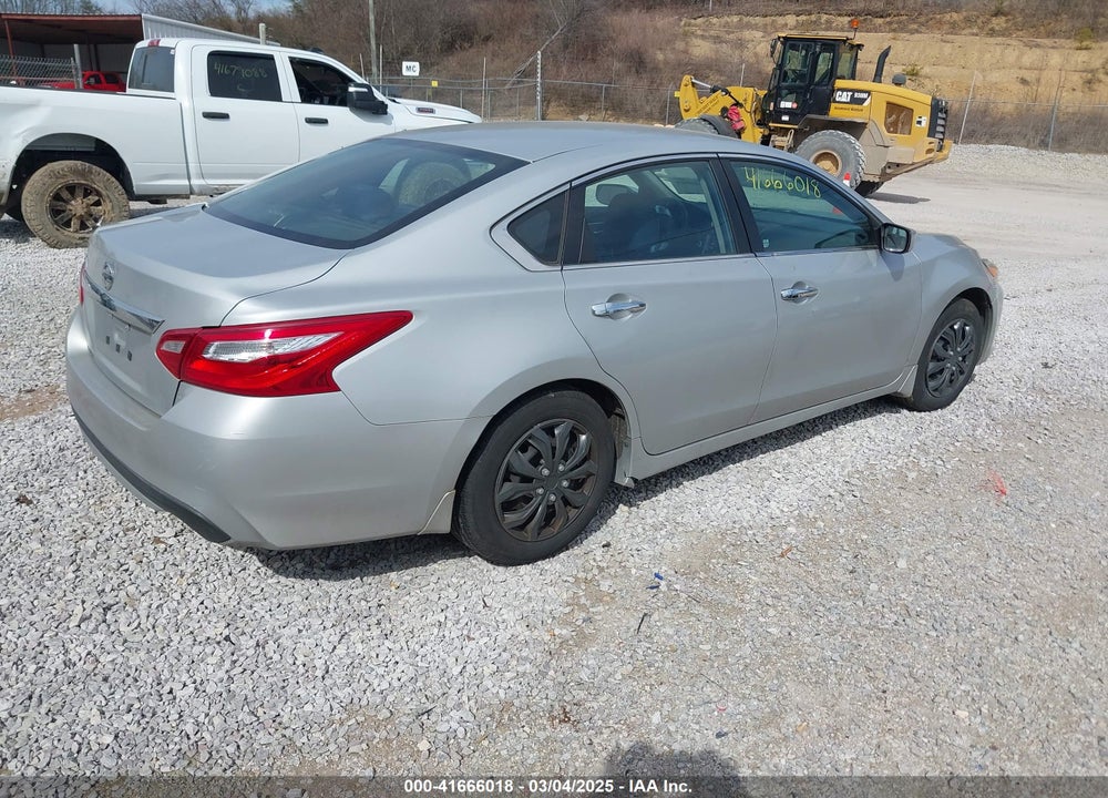 2017 NISSAN ALTIMA VIN: 1N4AL3AP3HN320457