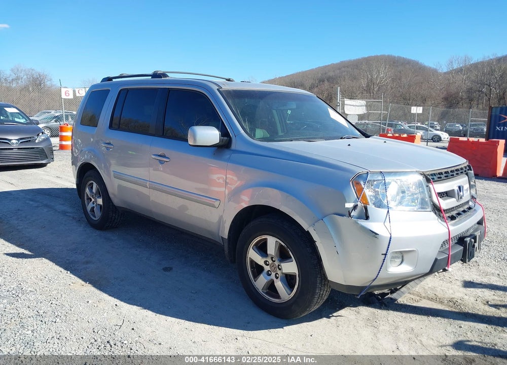 2011 HONDA PILOT VIN: 5FNYF4H69BB072076