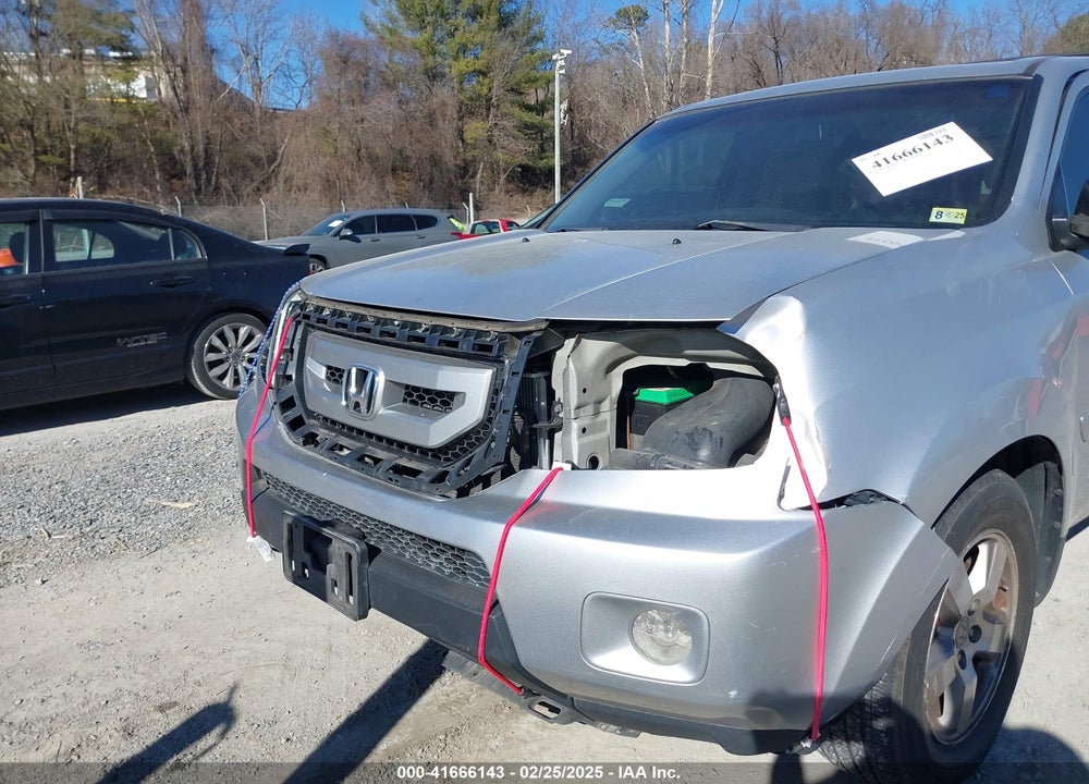 2011 HONDA PILOT VIN: 5FNYF4H69BB072076