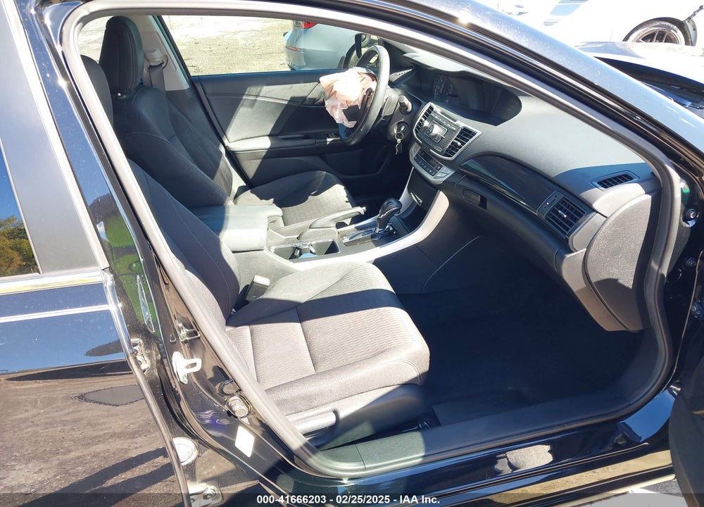 2014 HONDA ACCORD VIN: 1HGCR2F53EA021123