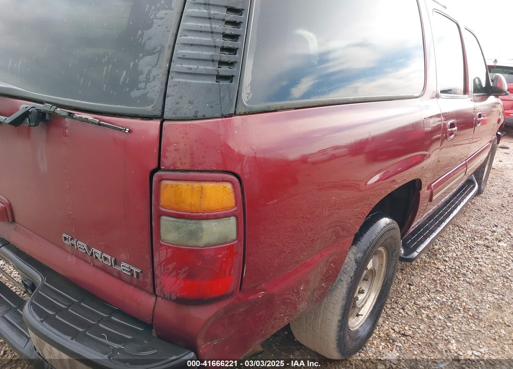 2003 CHEVROLET SUBURBAN 1500 LT VIN: 1GNEC16Z93J203872