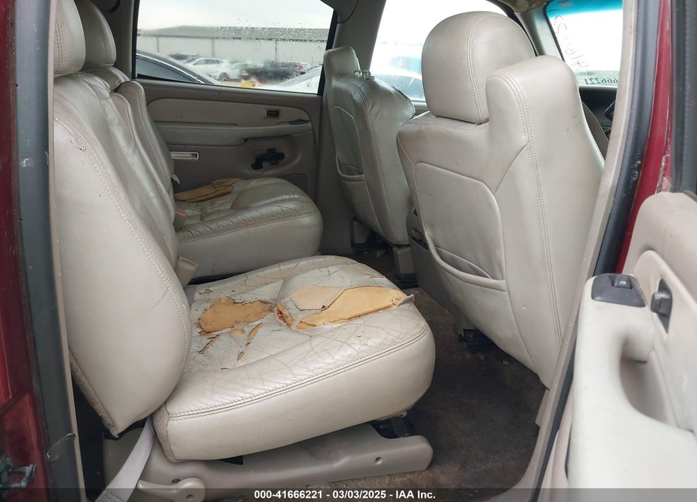 2003 CHEVROLET SUBURBAN 1500 LT VIN: 1GNEC16Z93J203872