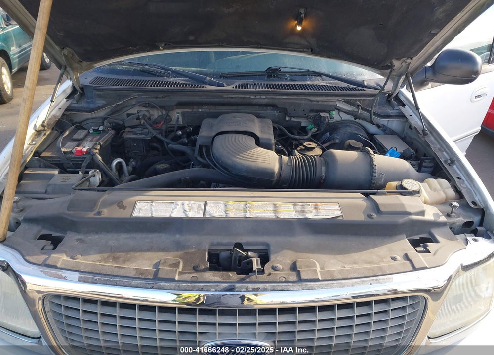 2001 FORD EXPEDITION XLT VIN: 1FMRU15WX1LB08829