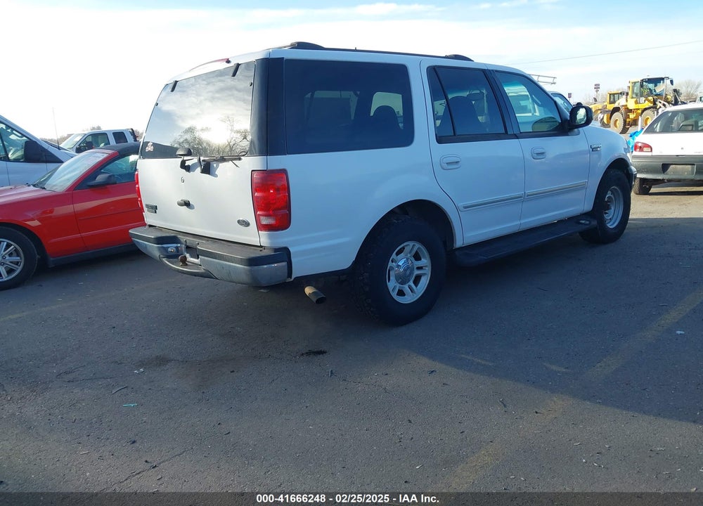 2001 FORD EXPEDITION XLT VIN: 1FMRU15WX1LB08829