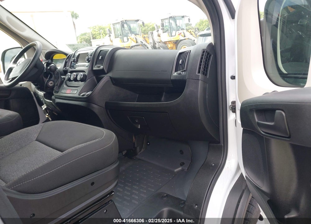 2019 RAM PROMASTER 1500 VIN: 3C6TRVBG7KE559461