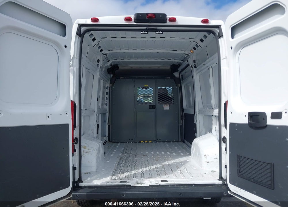 2019 RAM PROMASTER 1500 VIN: 3C6TRVBG7KE559461