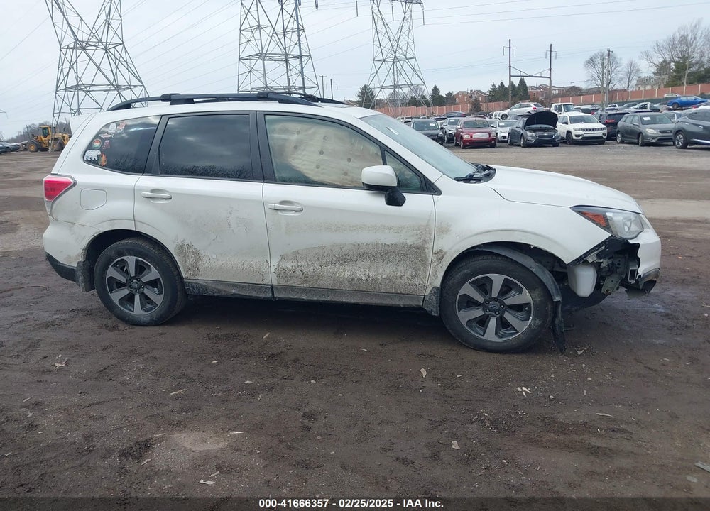 2018 SUBARU FORESTER 2.5I PREMIUM VIN: JF2SJAECXJH529006