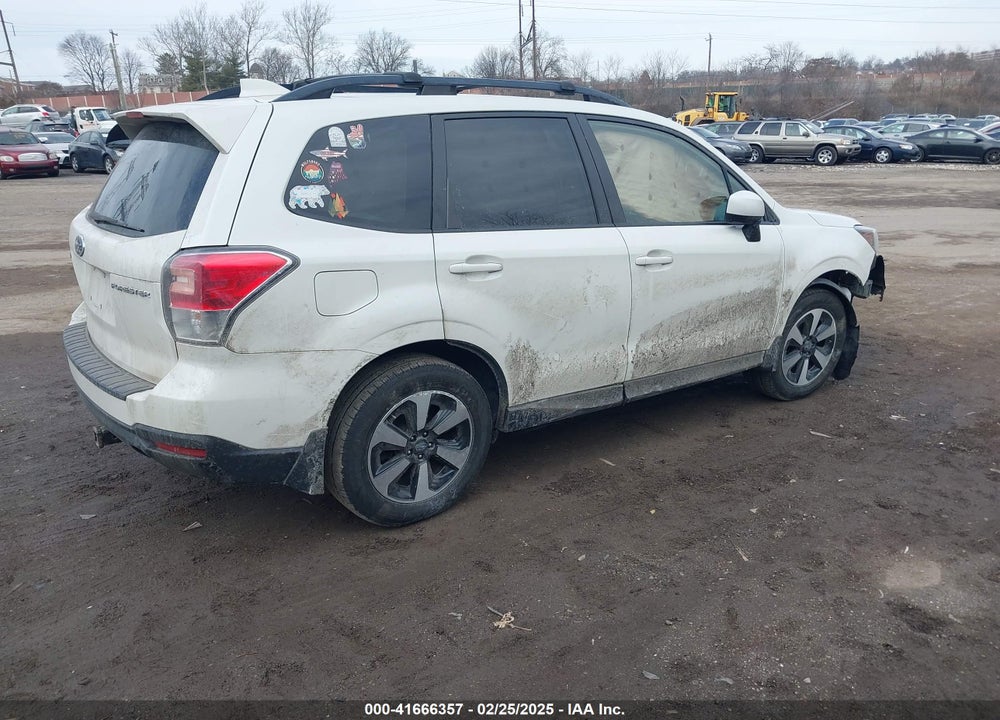 2018 SUBARU FORESTER 2.5I PREMIUM VIN: JF2SJAECXJH529006