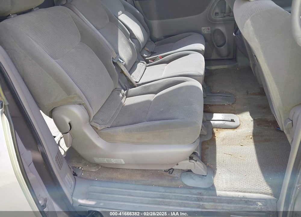 2005 TOYOTA SIENNA LE VIN: 5TDZA23C45S377456