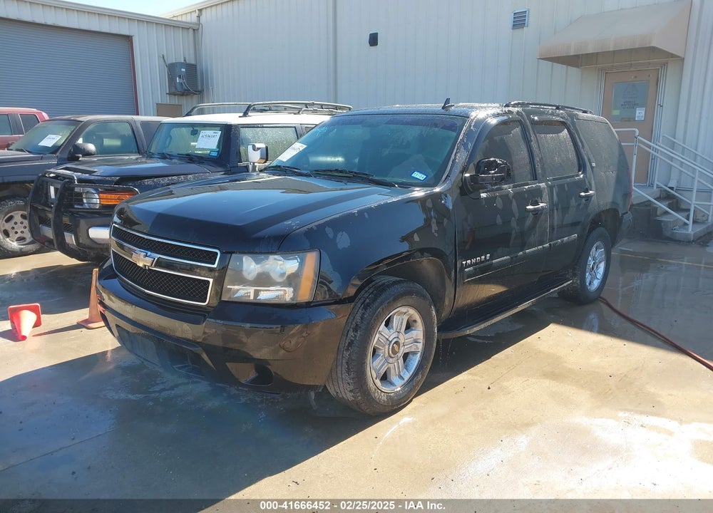 2008 CHEVROLET TAHOE VIN: 1GNFC13018R236657
