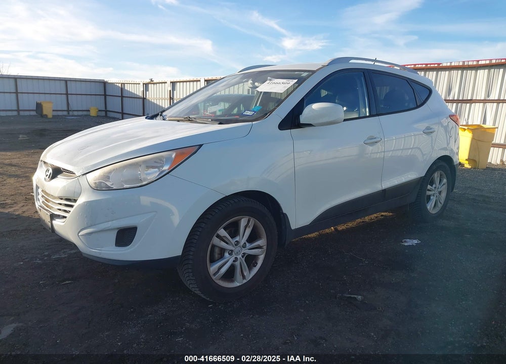 2011 HYUNDAI TUCSON GLS VIN: KM8JU3AC9BU132006