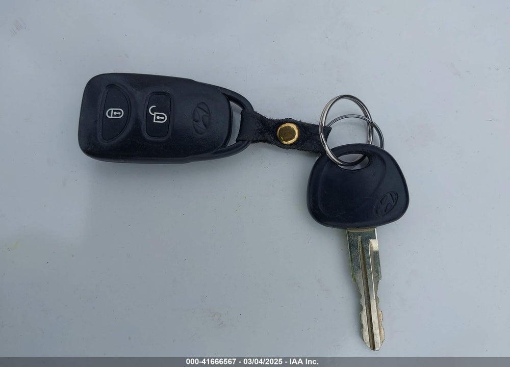 2010 HYUNDAI ACCENT VIN: KMHCN4AC6AU462227