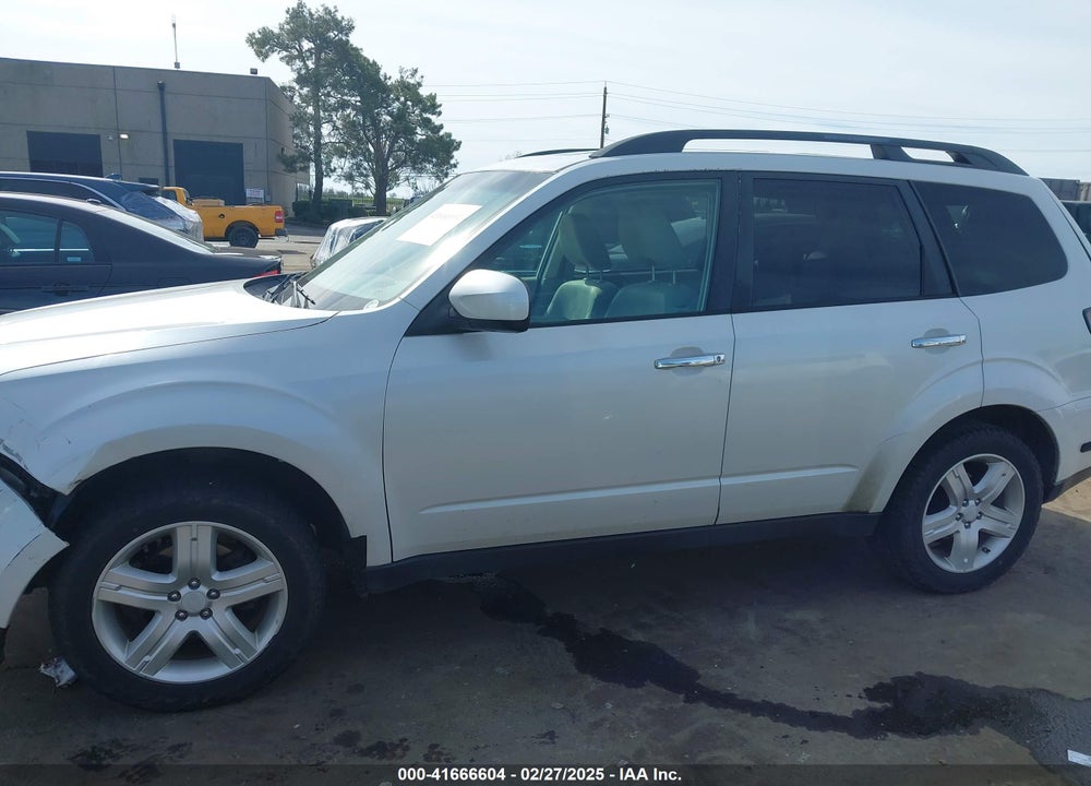 2010 SUBARU FORESTER 2.5X PREMIUM VIN: JF2SH6CC6AG720584