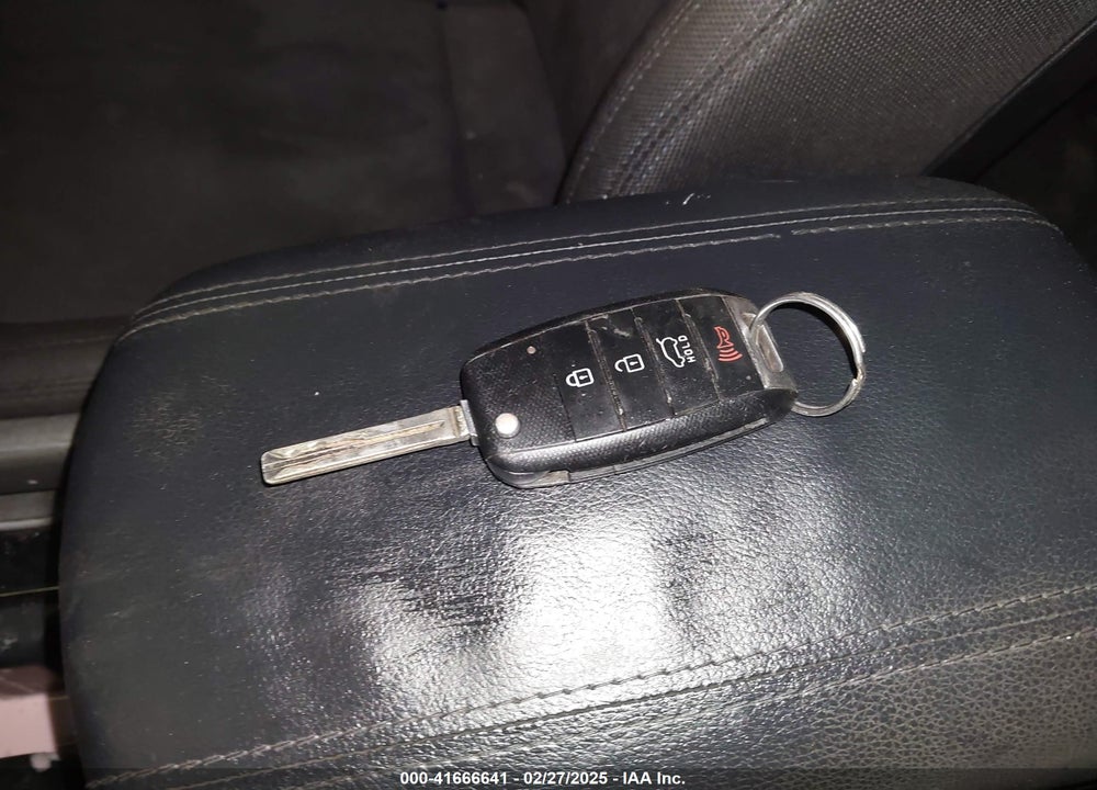 2016 KIA SPORTAGE VIN: KNDPBCAC9G7862279