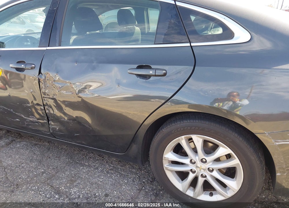 2018 CHEVROLET MALIBU LT VIN: 1G1ZD5ST0JF254556