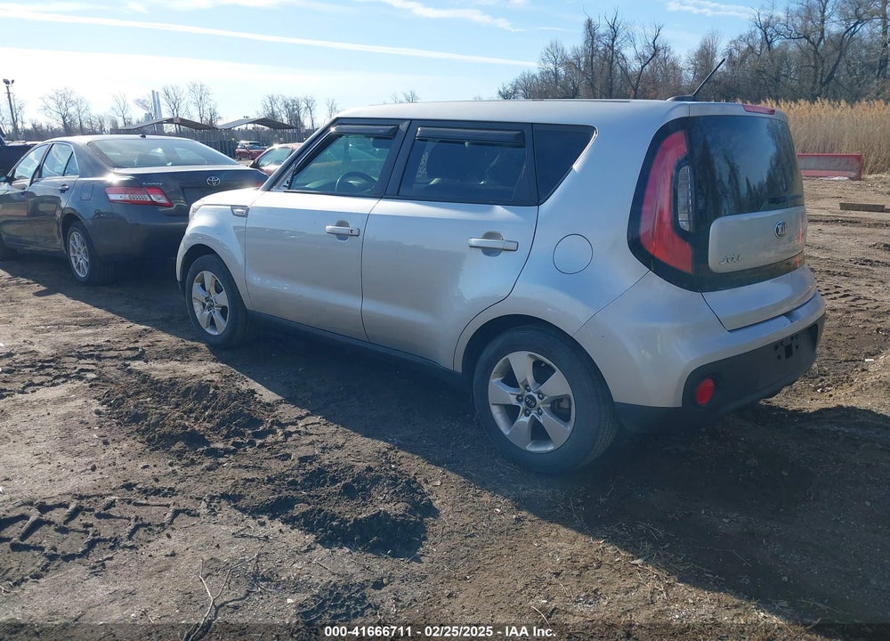 2018 KIA SOUL VIN: KNDJN2A26J7584091