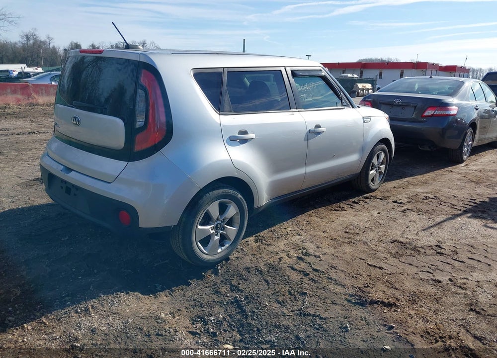 2018 KIA SOUL VIN: KNDJN2A26J7584091