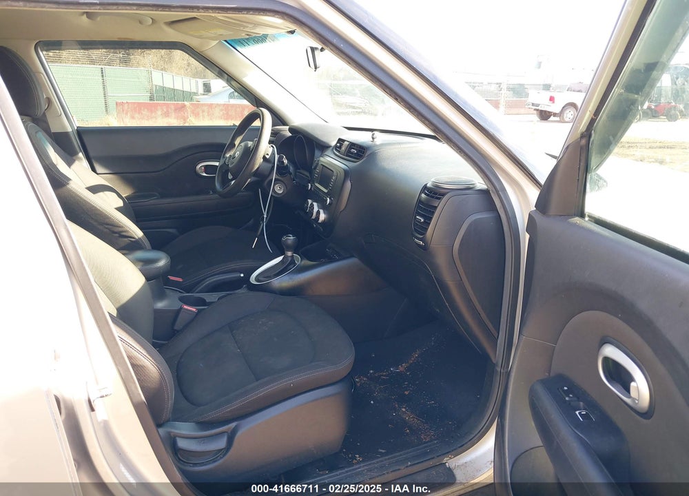 2018 KIA SOUL VIN: KNDJN2A26J7584091