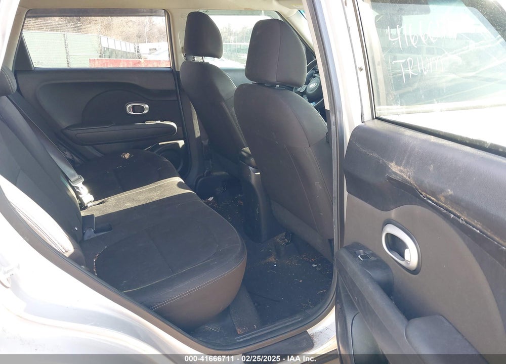 2018 KIA SOUL VIN: KNDJN2A26J7584091