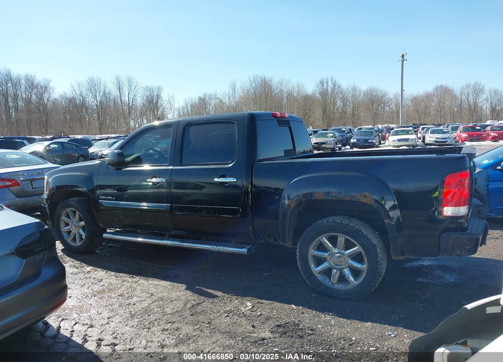 2013 GMC SIERRA 1500 DENALI VIN: 3GTP2XE24DG337445