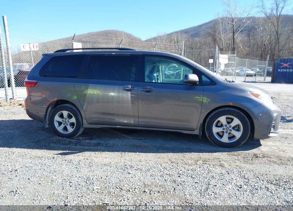 2020 TOYOTA SIENNA VIN: 5TDKZ3DC8LS051445