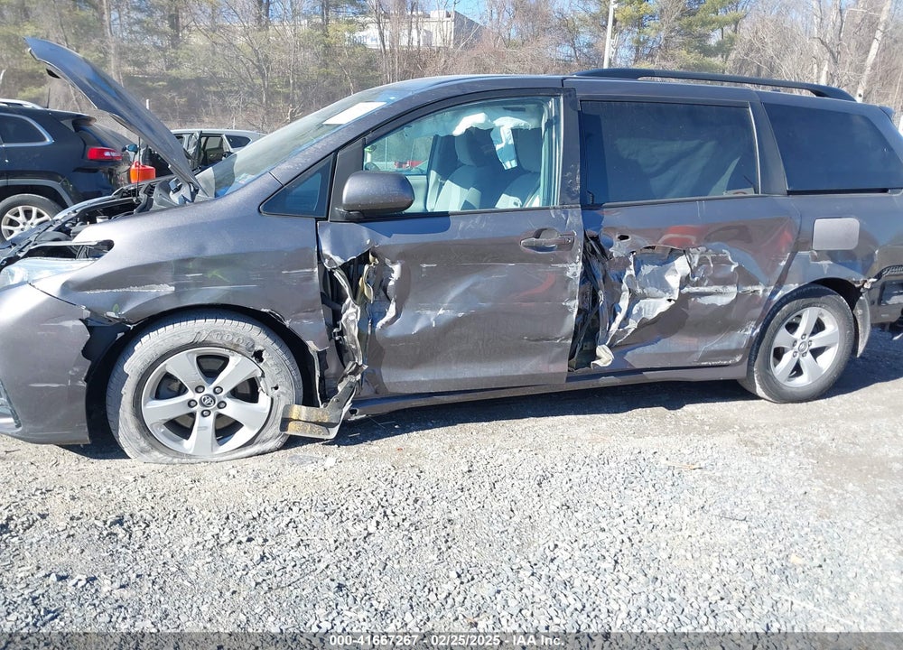 2020 TOYOTA SIENNA VIN: 5TDKZ3DC8LS051445