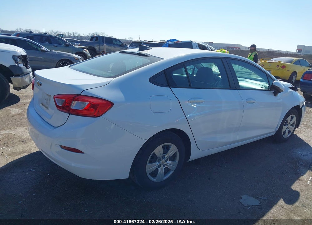 2017 CHEVROLET CRUZE VIN: 1G1BC5SM5H7156009