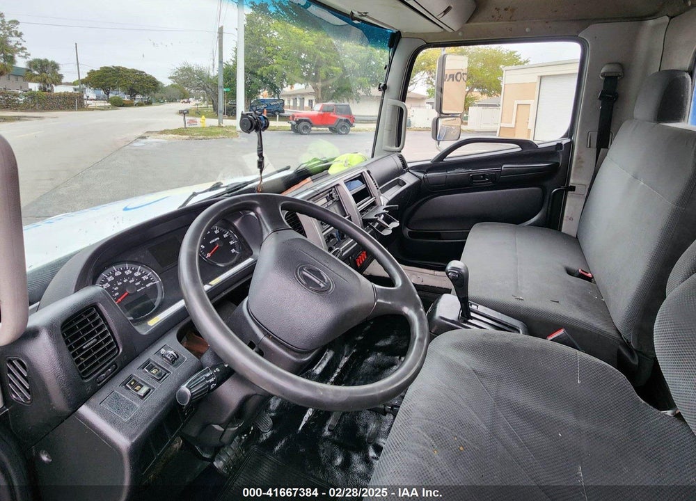 2017 HINO 238/258/268 VIN: 5PVNE8JN6H4S50802