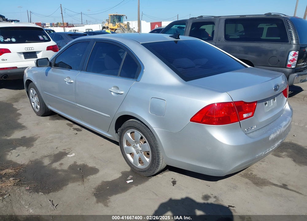 2009 KIA OPTIMA LX VIN: KNAGE228495333586