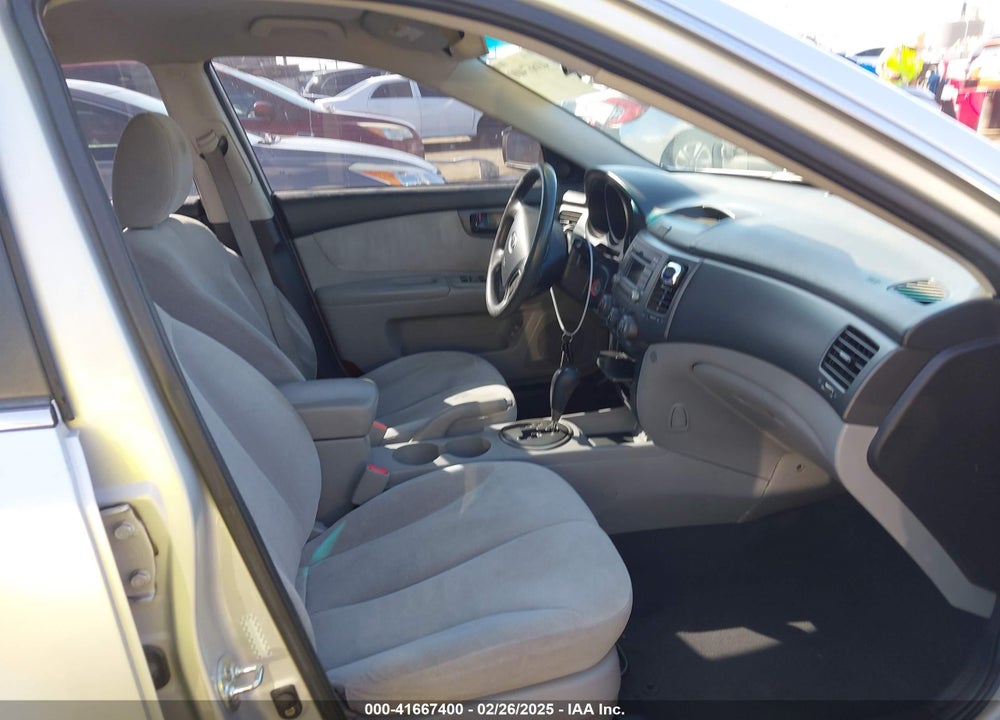 2009 KIA OPTIMA LX VIN: KNAGE228495333586