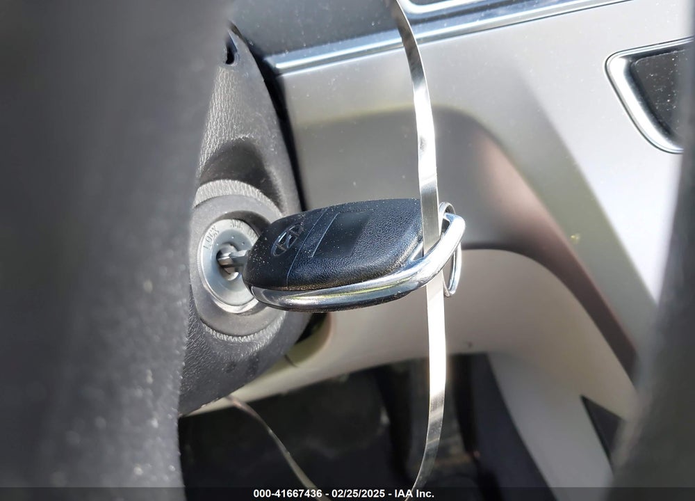 2015 HYUNDAI SONATA VIN: 5NPE24AF6FH241115