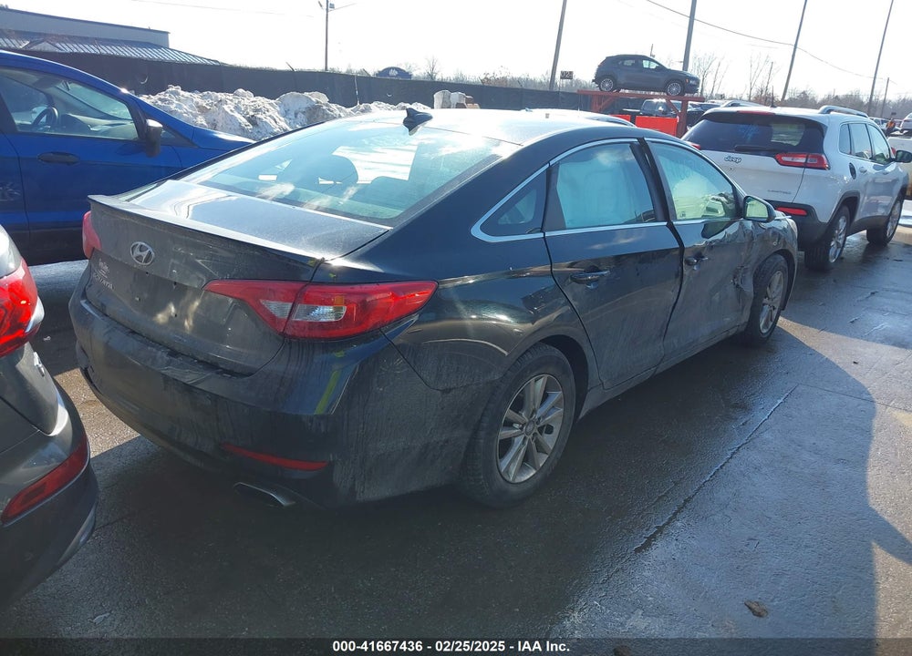 2015 HYUNDAI SONATA VIN: 5NPE24AF6FH241115