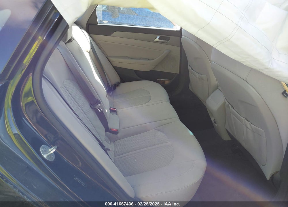 2015 HYUNDAI SONATA VIN: 5NPE24AF6FH241115