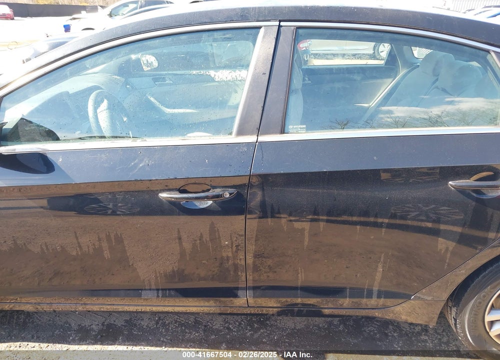 2015 HYUNDAI SONATA VIN: 5NPE24AF8FH106234