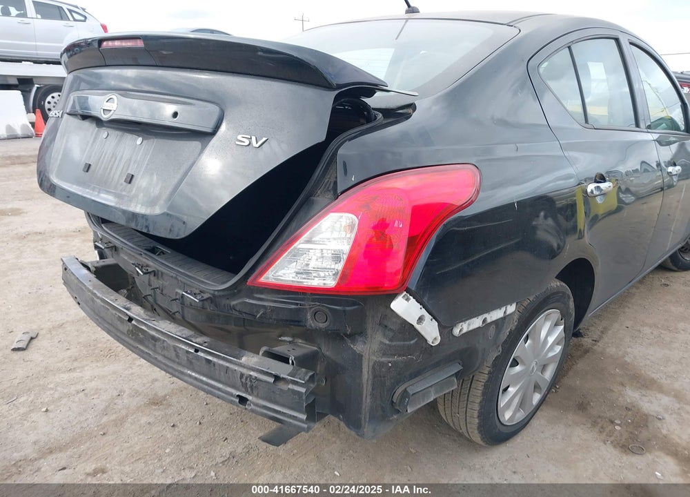2019 NISSAN VERSA VIN: 3N1CN7AP7KL863051