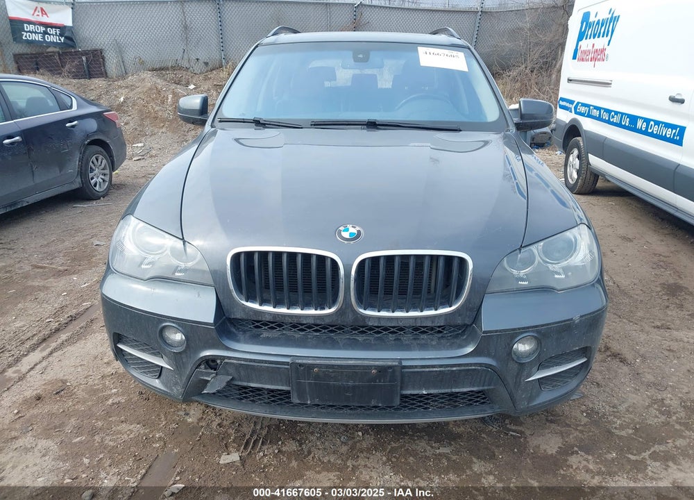 2013 BMW X5 XDRIVE35I/XDRIVE35I PREMIUM/XDRIVE35I SPORT ACTIVITY VIN: 5UXZV4C50D0B03305
