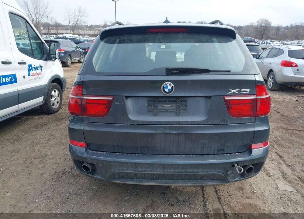 2013 BMW X5 XDRIVE35I/XDRIVE35I PREMIUM/XDRIVE35I SPORT ACTIVITY VIN: 5UXZV4C50D0B03305