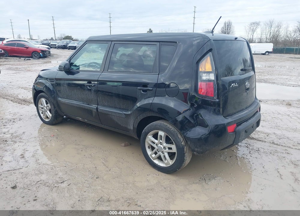2011 KIA SOUL VIN: KNDJT2A21B7226873