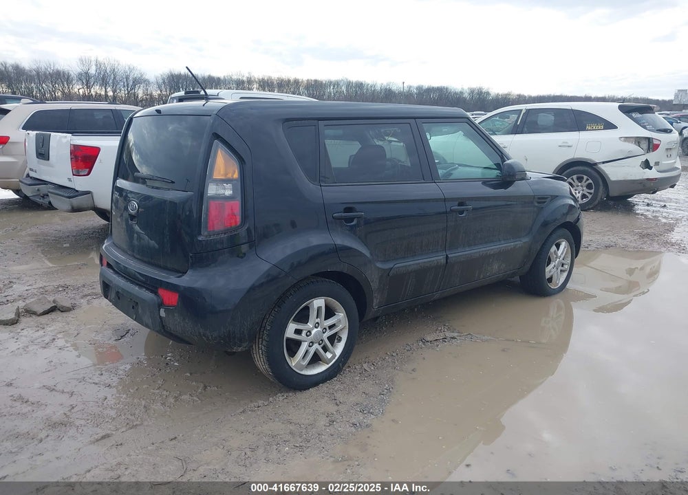 2011 KIA SOUL VIN: KNDJT2A21B7226873