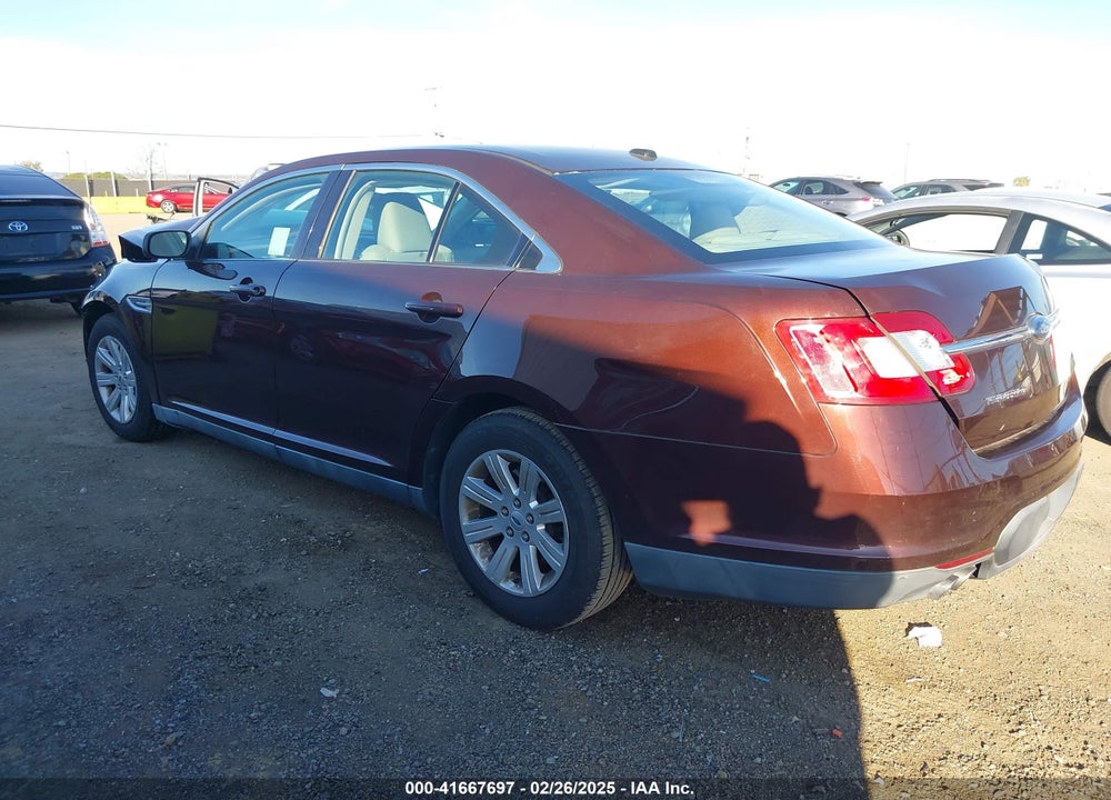 2010 FORD TAURUS VIN: 1FAHP2DW3AG139479