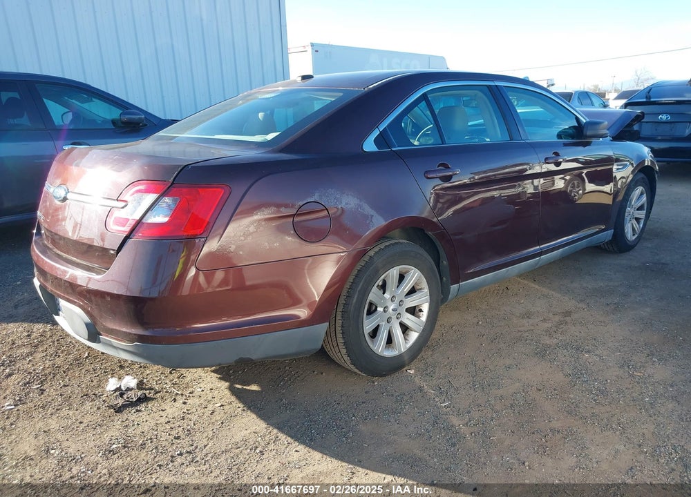 2010 FORD TAURUS VIN: 1FAHP2DW3AG139479