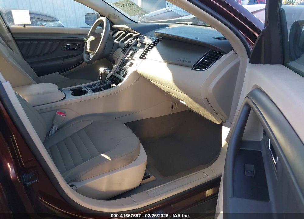 2010 FORD TAURUS VIN: 1FAHP2DW3AG139479