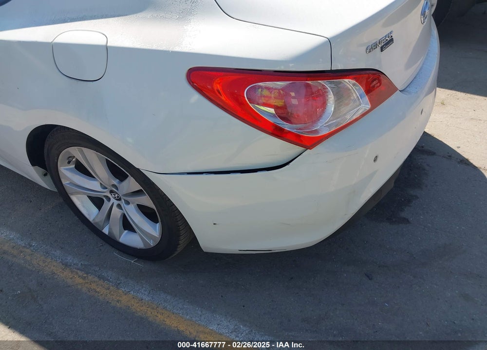 2011 HYUNDAI GENESIS 3.8 GRAND TOURING VIN: KMHHU6KH8BU065294