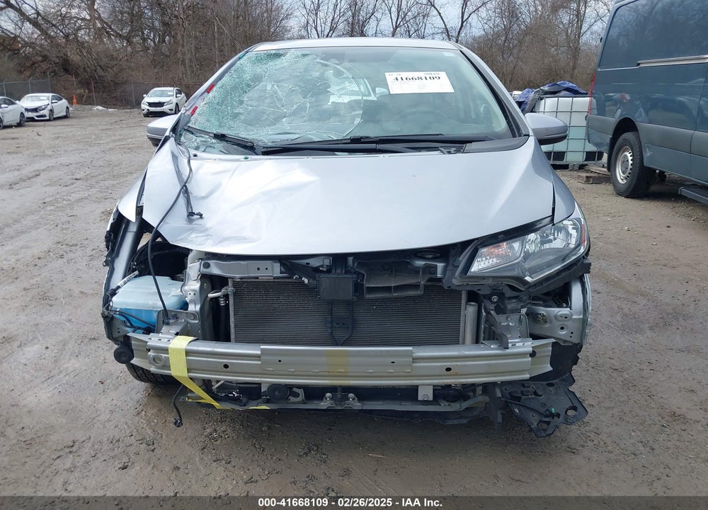 2019 HONDA FIT VIN: 3HGGK5H83KM752082