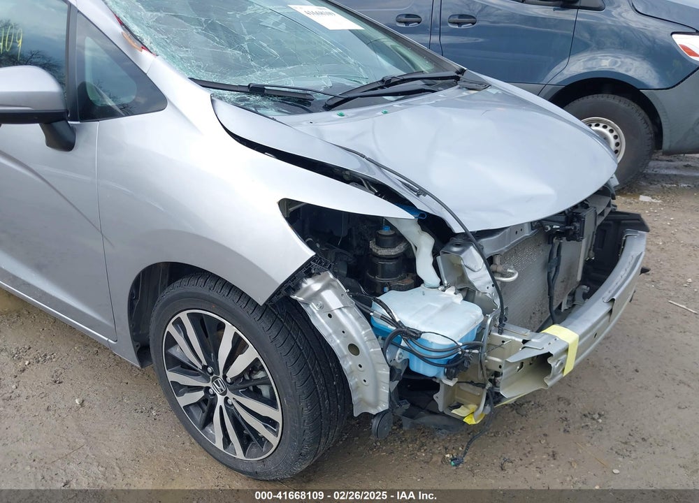 2019 HONDA FIT VIN: 3HGGK5H83KM752082